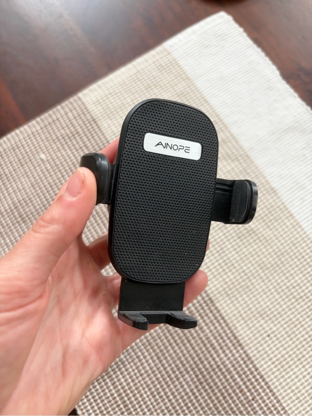 3/$10 🌸 Phone holder for car vents